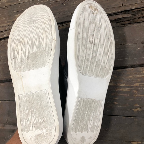 Size 8 Steve Madden Silver Toe Black Sneaker - Picture 6 of 6